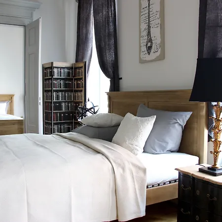 Leon 4* Λειψία